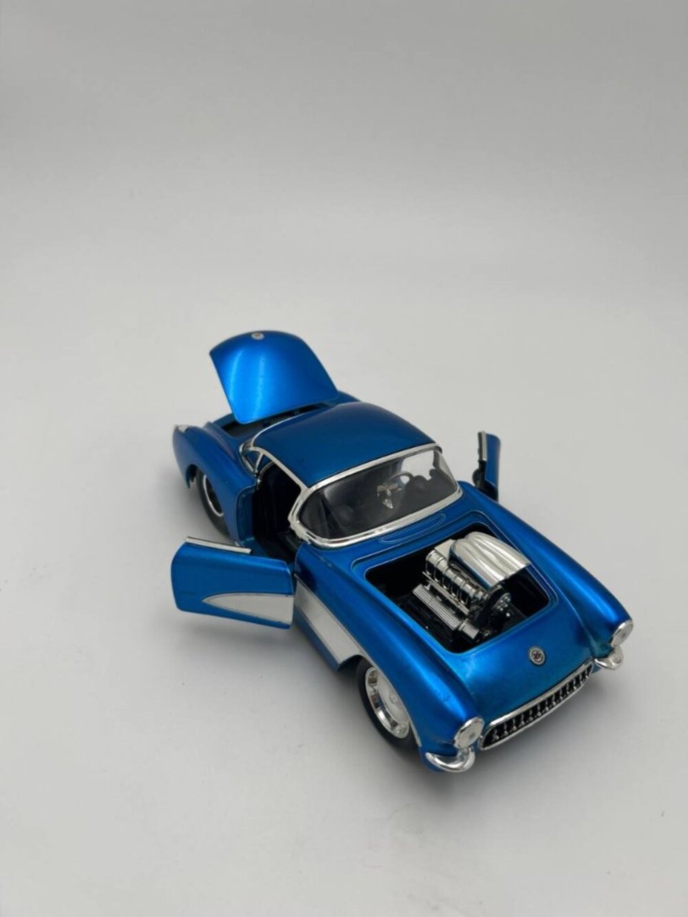 Jada 1957 Chevy Corvette 1:24 Bigtime Muscle Diecast #91614